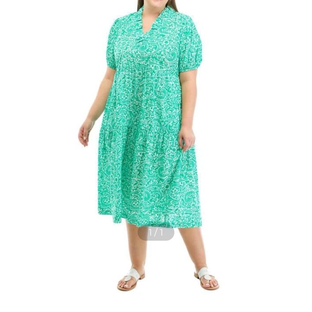 crown & ivy Green Paisley Maxi Dress